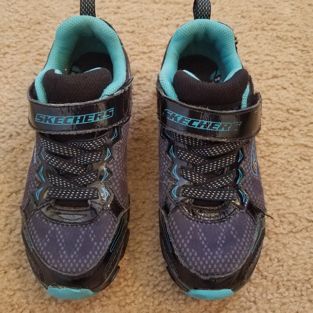 Skechers shoes